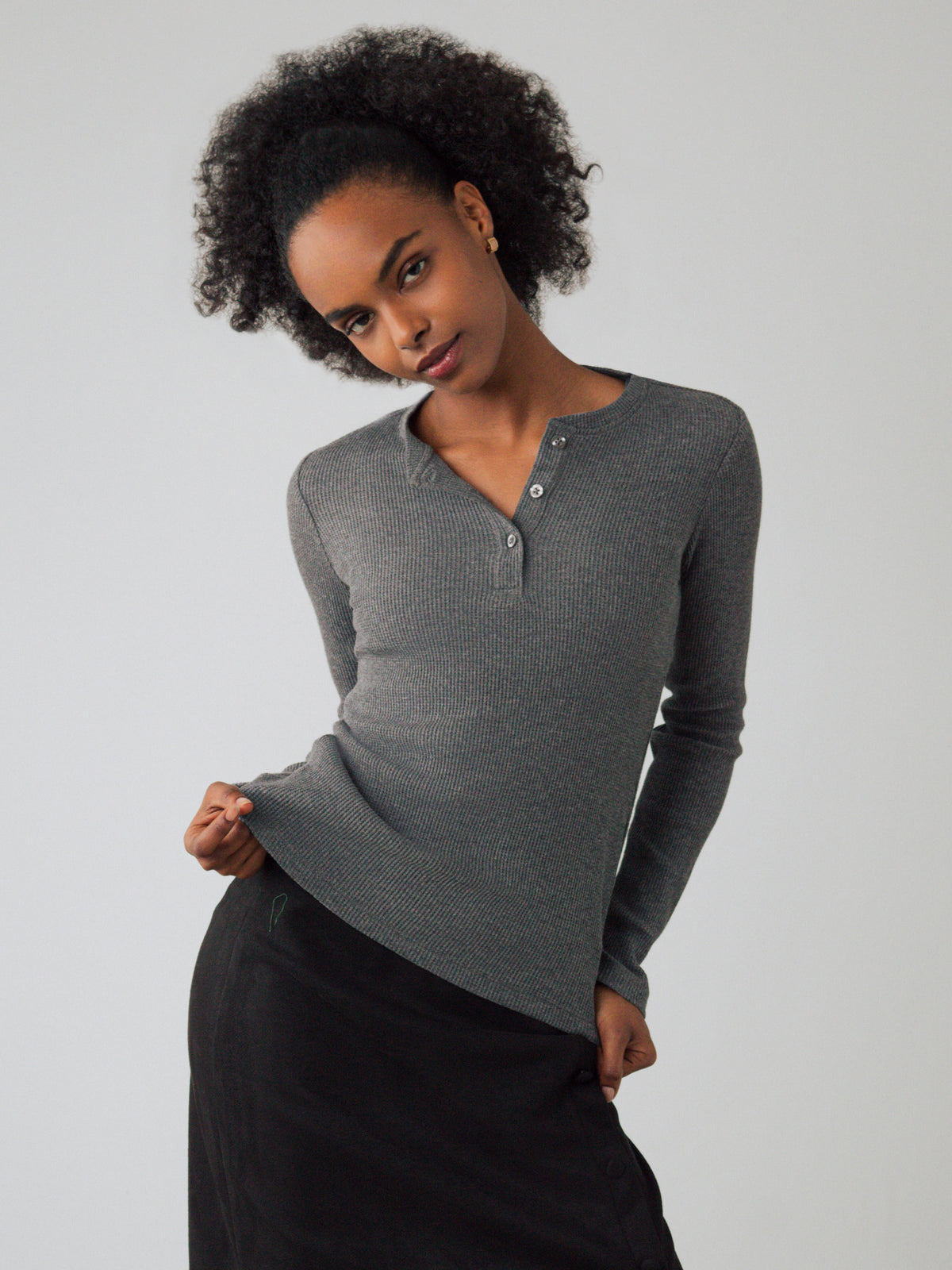 Langes Henley-Shirt
