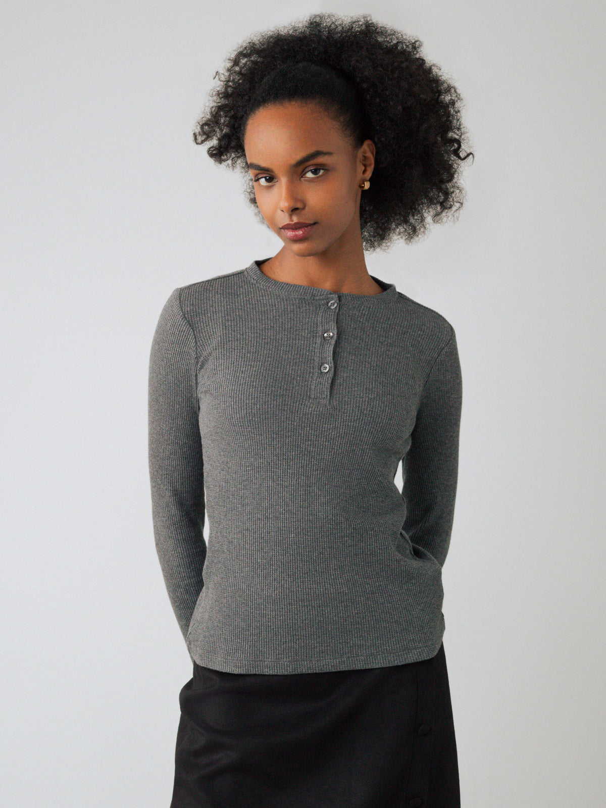Langes Henley-Shirt